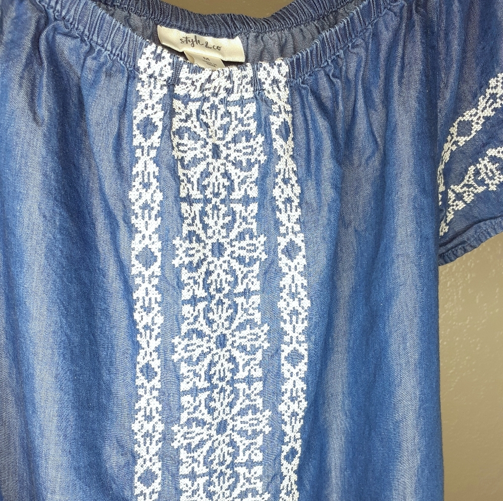 Dress - Picture 6 of 7